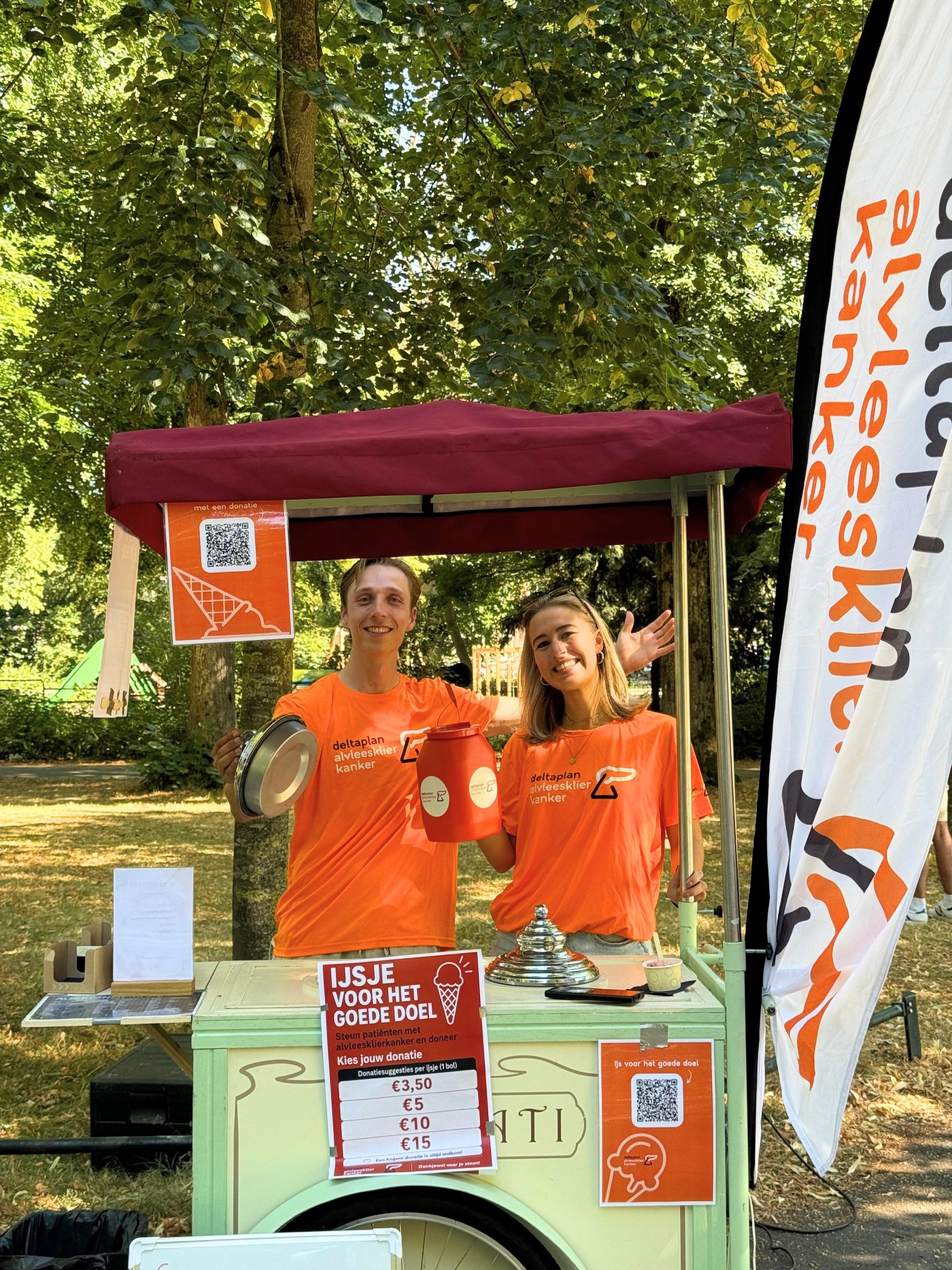 IJskar actie UMC Utrecht in Wilhelminapark